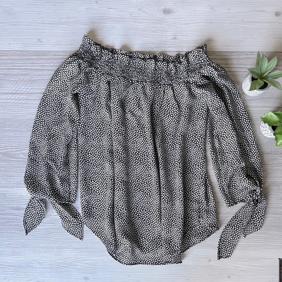 MICHAEL KORS galyn off the shoulder top size S NWT - Picture 9 of 13